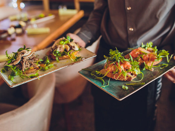 Are San Diego restaurants open?